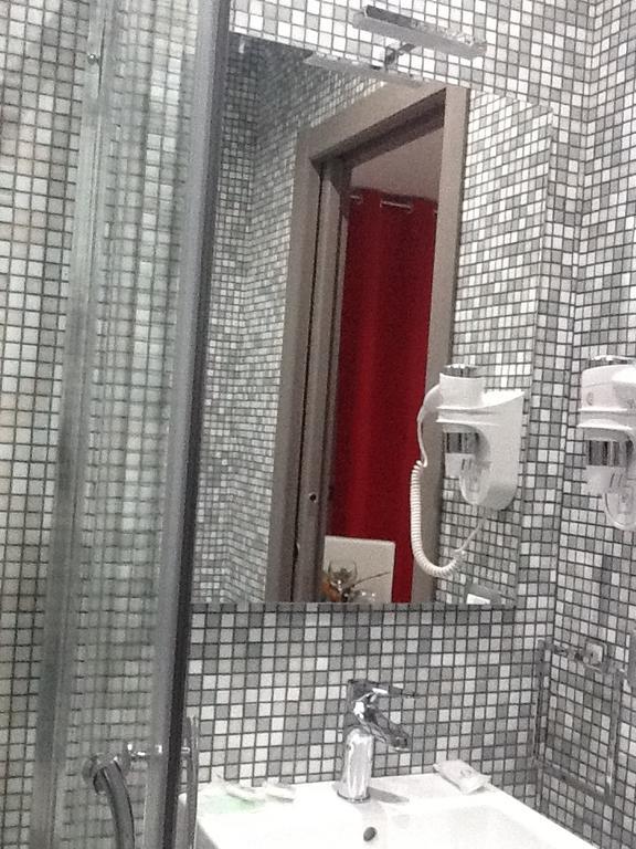 La Maison De Monet Brindisi Zimmer foto