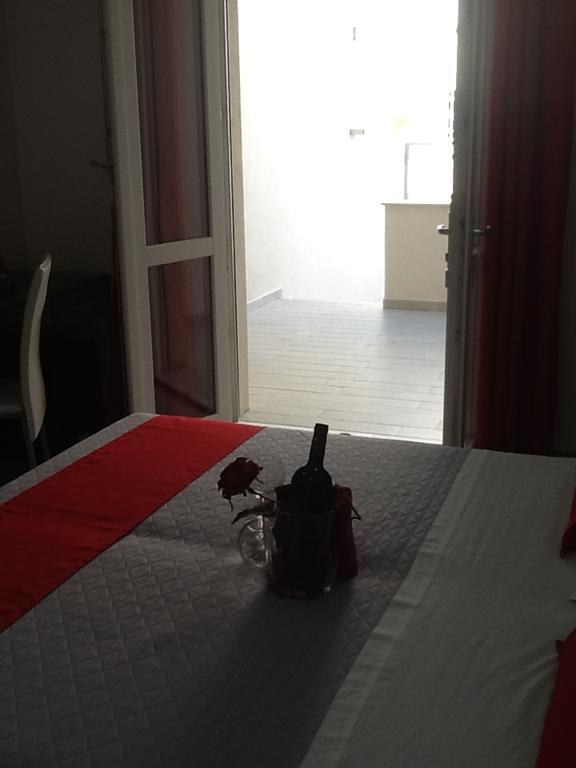 La Maison De Monet Brindisi Zimmer foto